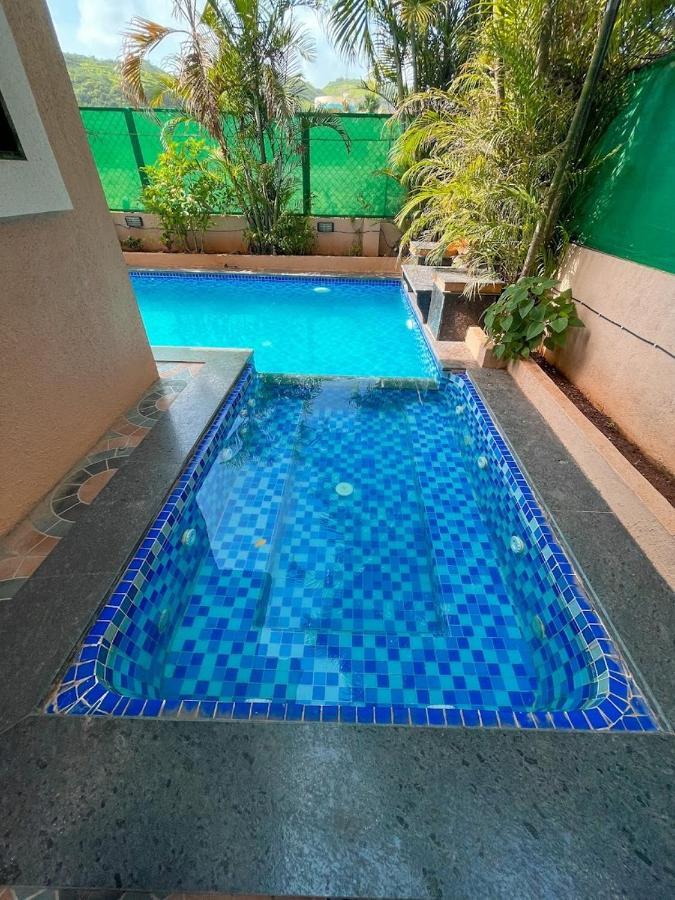 Corner House, Lonavla By Meheru-4 Bhk Villa With Pool ภายนอก รูปภาพ